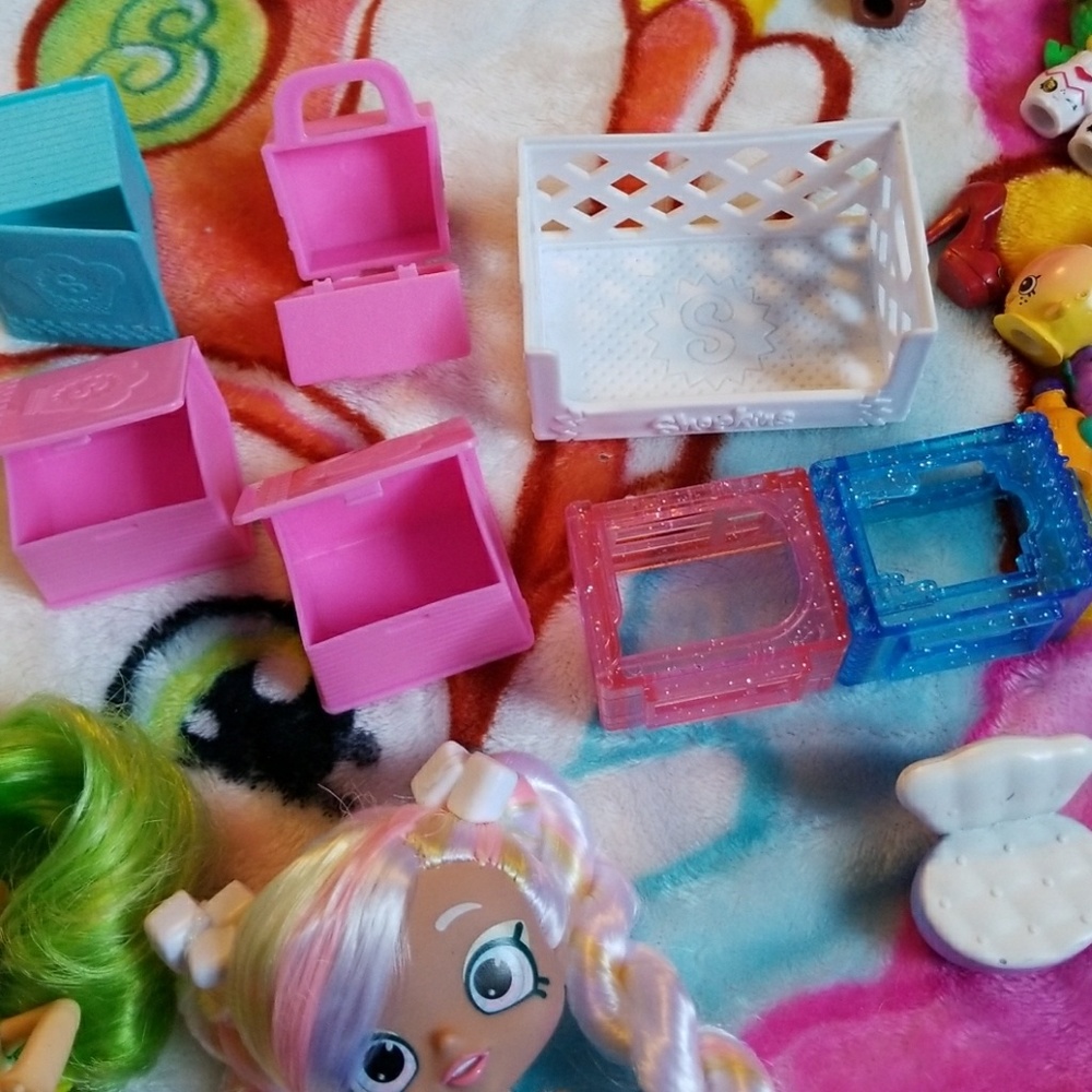 Shopkin Bundle - Picture 4 of 8
